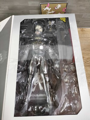 Hot Toys Metal Gear Rising Revengeance Raiden 1:6 Action Figure