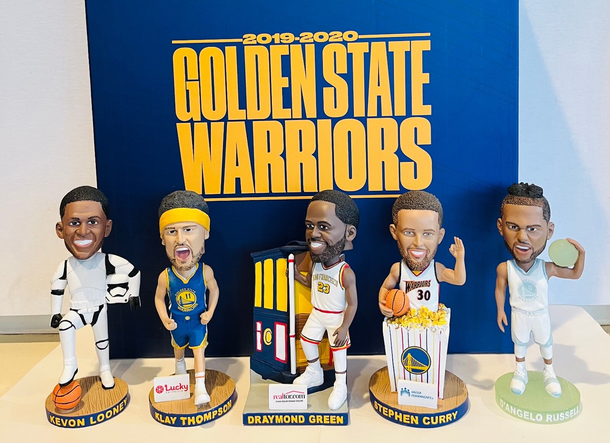 Stephen Curry Kevon Looney Klay Thompson Draymond Green