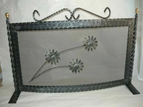 Cheminée en fer forgé