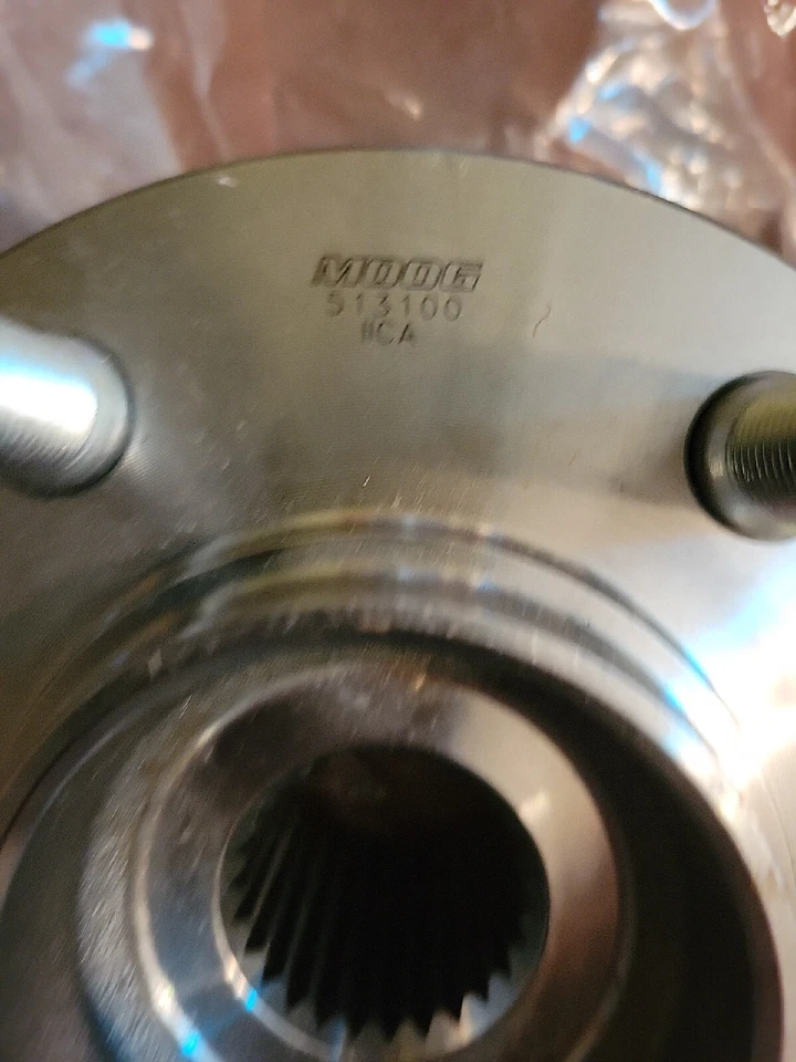 Conjunto de cojinete y buje de rueda delantera Moog 513100 Ford Taurus 1996 a 2007 Foto 2 de 4