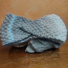 Women's knitted hair band. Twist knit headband. Ear Warmer