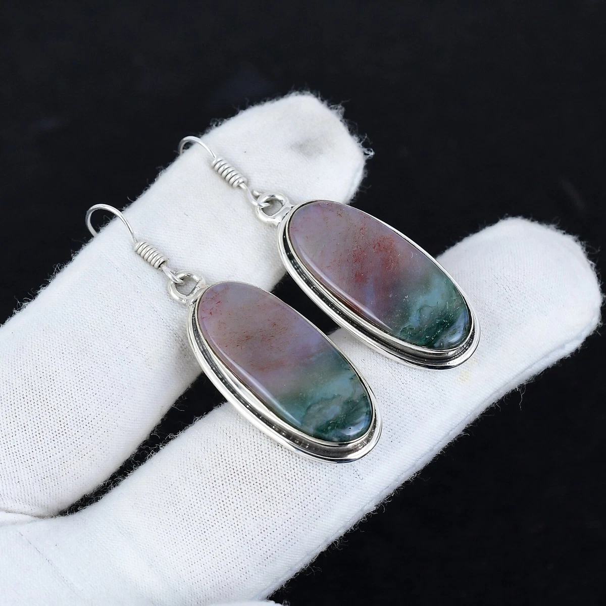Orecchini con rubino naturale, smeraldo e zaffiro blu con diamanti