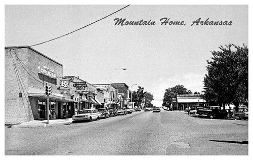 Postcard Reprint ~ Mountain Home, Arkansas Street Scene Store Fronts #75552
