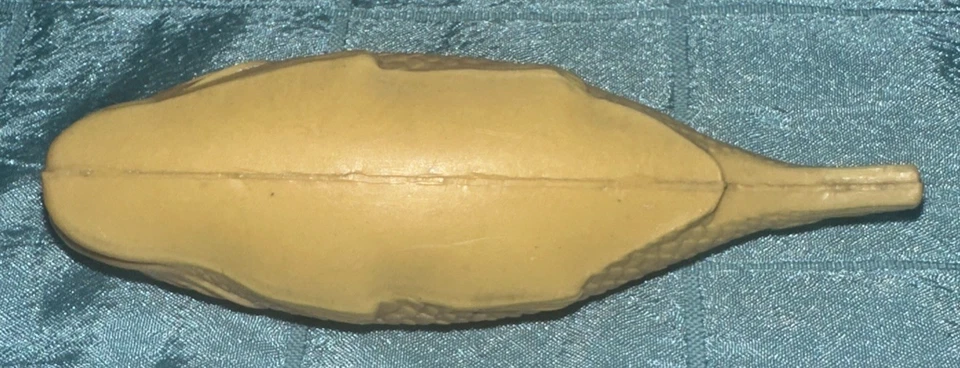 Molde soplado de celuloide de peces de colección juguete de pescador gran ejemplo 4,5” de largo hecho en EE. UU. Foto 3 de 4