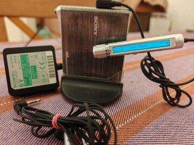 Sony MZ-E10 the Thinnest Minidisc Walkman Ever Made!