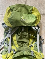 Deuter ACT Lite 60 +10 SL Hiking Backpack  Green & Grey Camping Climbing
