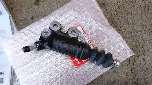 Genuine HONDA S2000 AP1 2000-2003 F20C1 F20C Clutch Slave Cylinder 46930-S2A-003 Foto 3 de 4