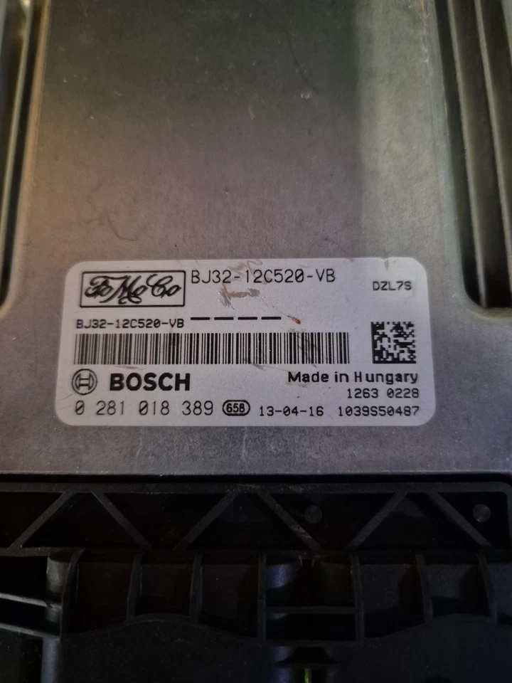 0281018389 CENTRALINA MOTORE ECU BOSCH LAND ROVER RANGE ROVER EVOQUE (L538) 4WD - Immagine 2 di 3