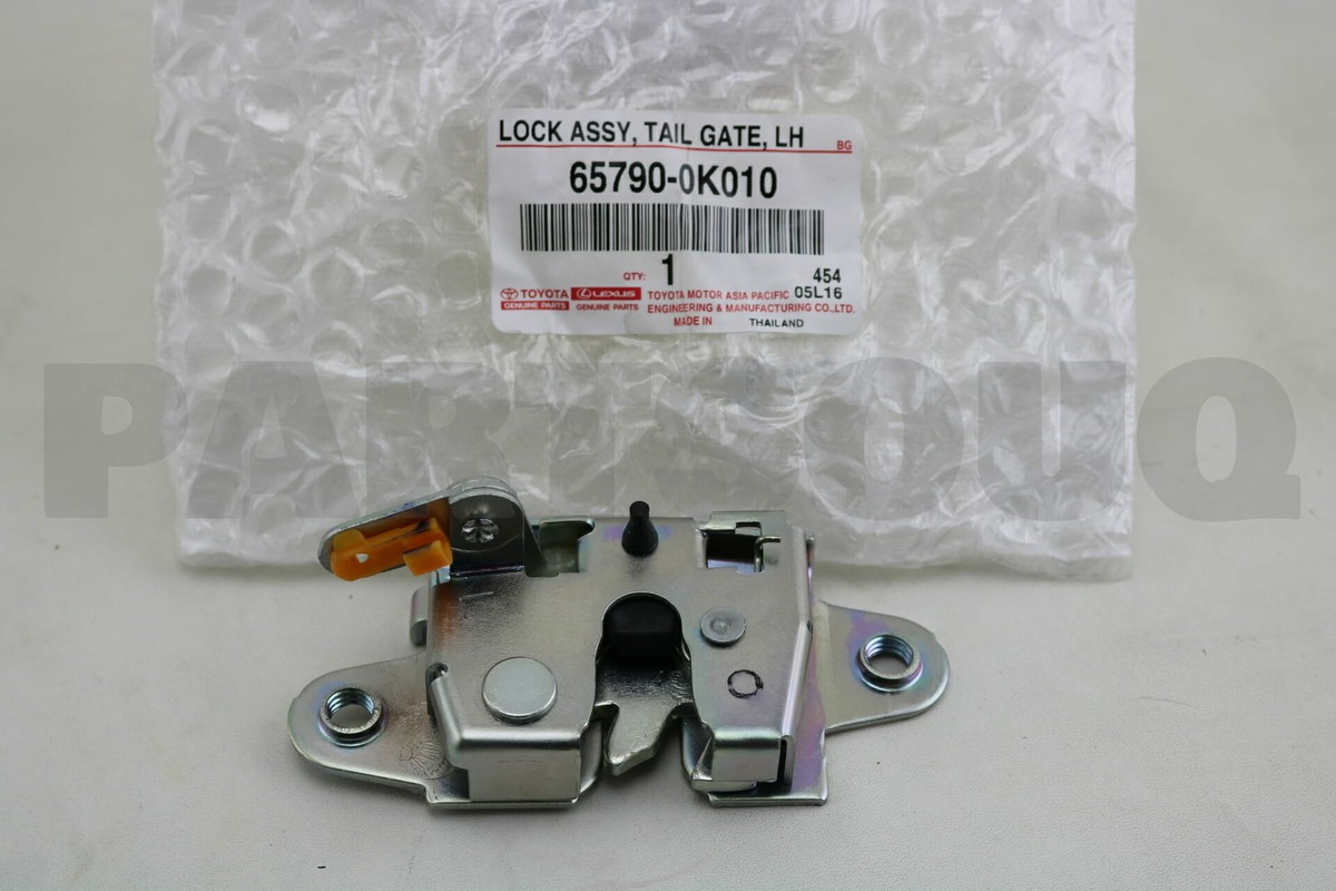 okuta 65790-0K010 Genuine Toyota Tail Gate Lock Assembly Left Hand