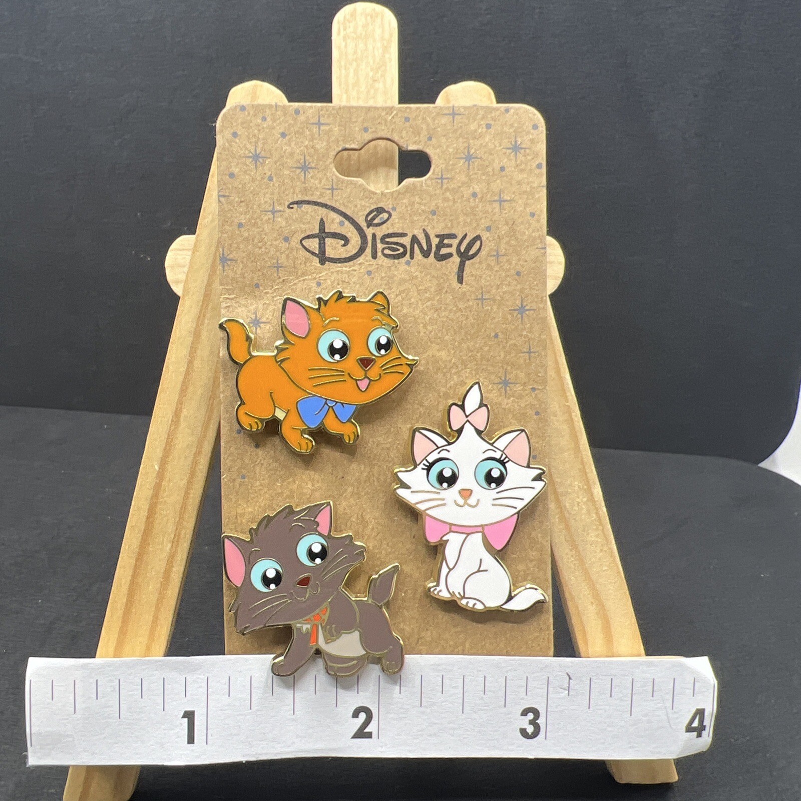 Disney Uncas International Aristocats Marie Toulouse Berlioz Chibi 3 Pin Set
