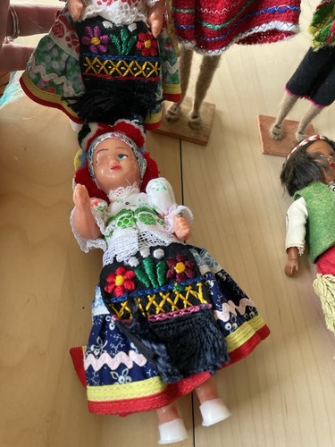 Vintage Lot Of 7 International Dolls travel souvenir collection folk ethnic art - Photo 6/9