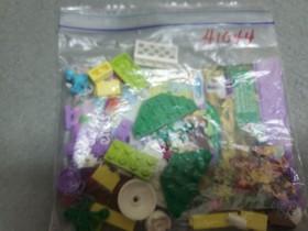 LEGO Friends #41044 Set - "Macaw's Fountain" - 100% Complete with Manual 2014