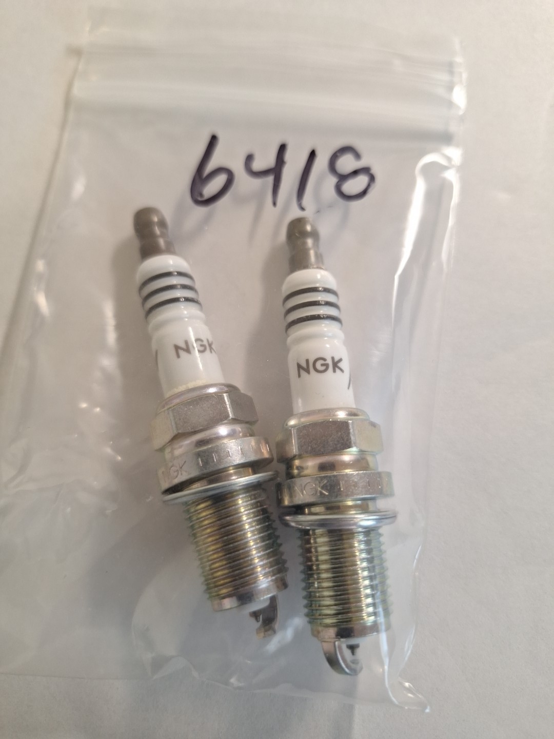 Pack Of 2 Genuine NGK Iridium IX Spark Plugs.   BKR6EIX 6418