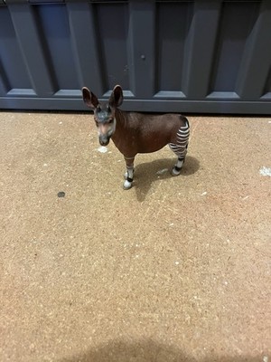 Schleich Retired Okapi See Pics Please Pre Owned See Pictures