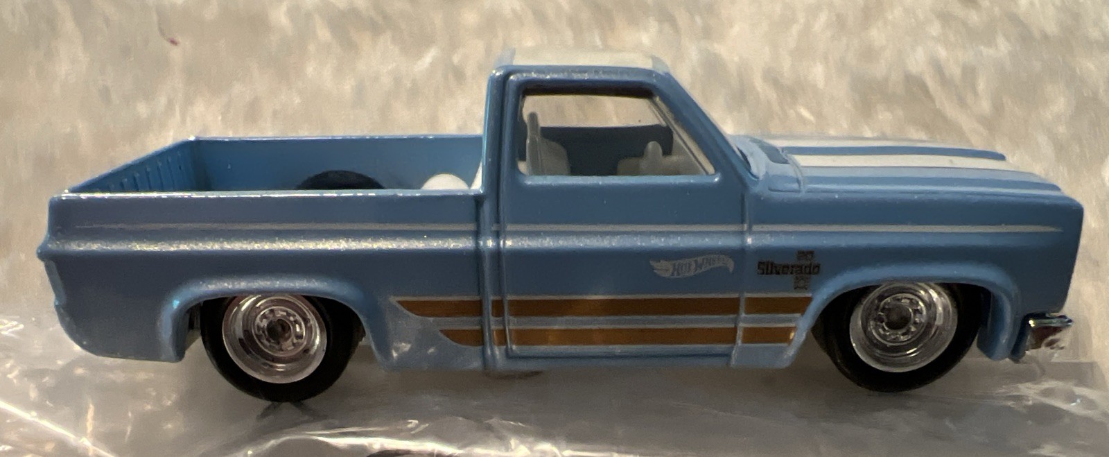 2026 HOT WHEELS FACTORY TEST RUN Blue Chevy Silverado W/Real Riders