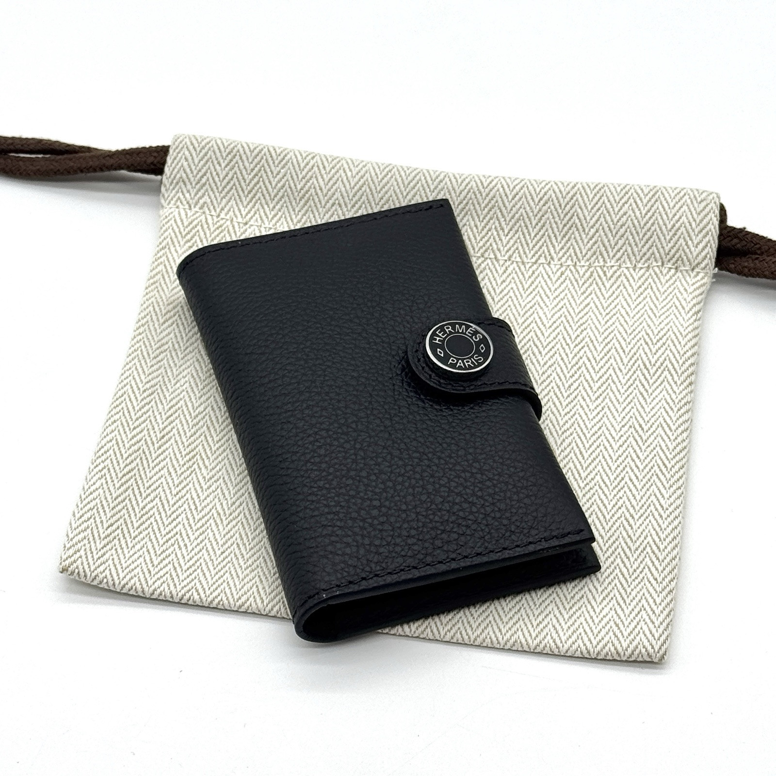 Hermes Black Evergrain Calfskin Card Holder | Luxury Gift Idea-image