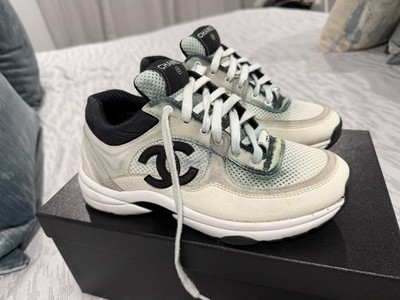 Chanel REV White Black CC Logo Leather Lace Up Flat Runner Trainer Sneaker 38