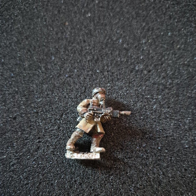 Warhammer 40k Imperial Guard Steel Legion Trooper - Metal