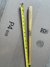 George Brett Collectible Louisville Slugger Mini Bat 16” Signed
