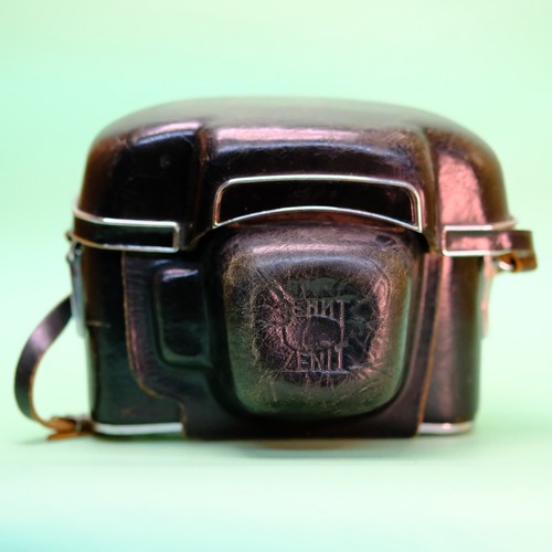Zenit 4 Rare Slr Camera With vega-3 Lens, Bessamatic Copy Not Working For Repair - Picture 8 of 8