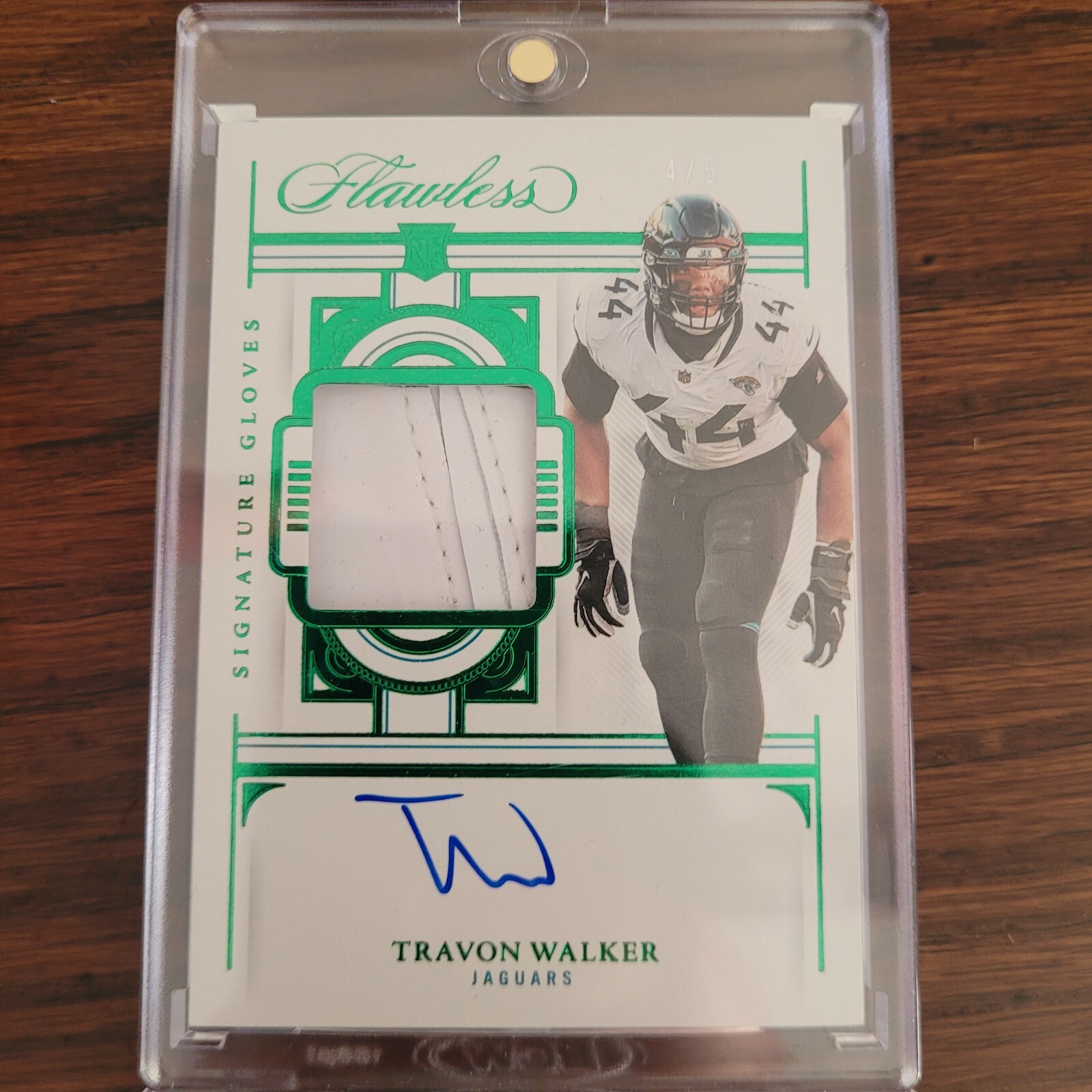2022 Panini Flawless Travon Walker 4/5 Signature Gloves rookie card. Emerald