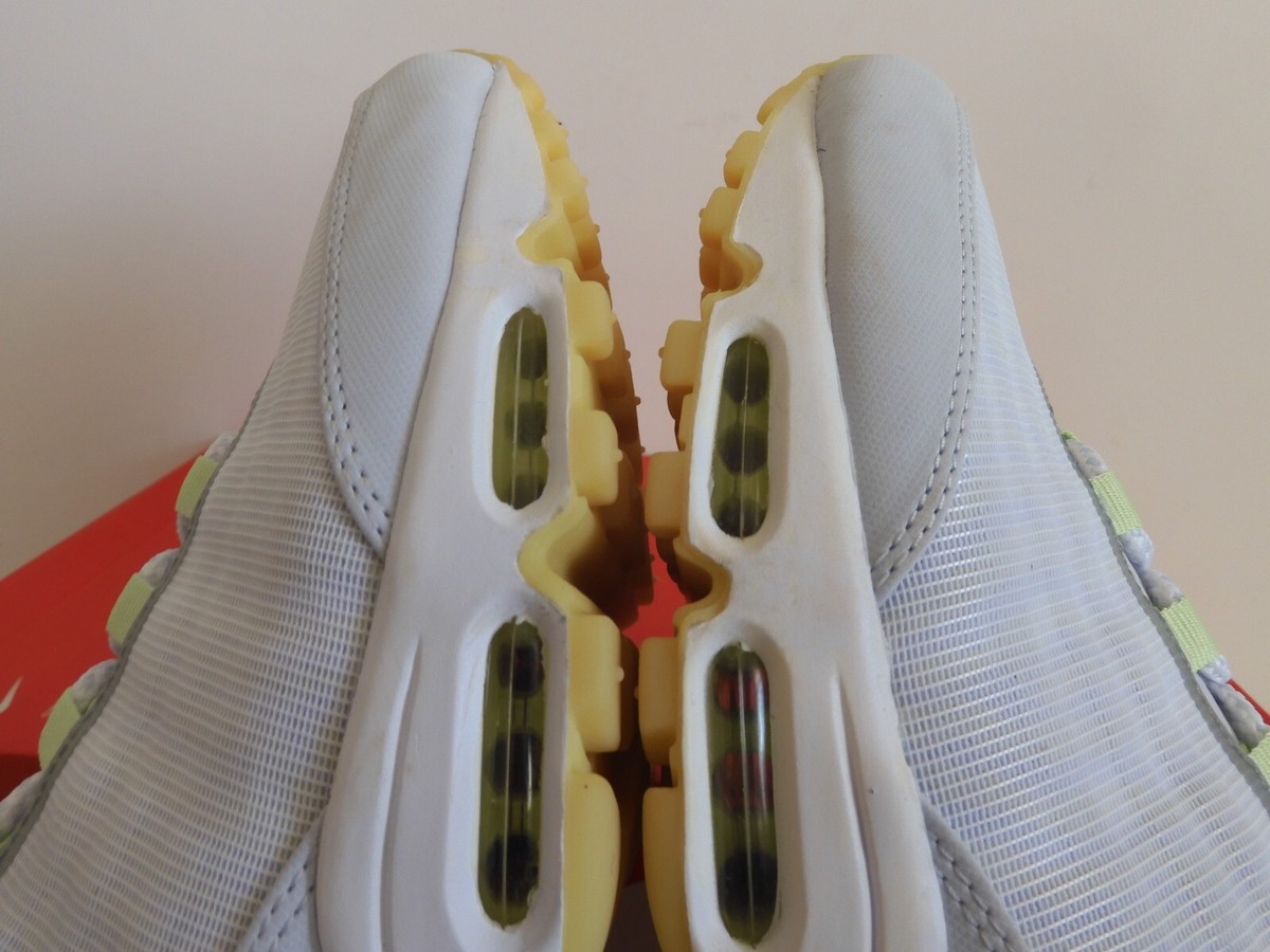 NIKE AIR MAX 95 PREMIUM TAPE NIKE AIR MAX 95 PREMIUM TAPE