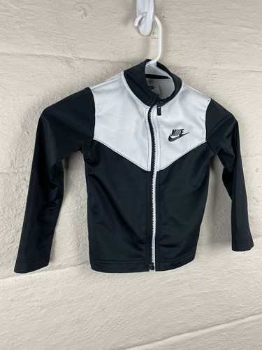 Nike Boys Toddler Zipup Jacket Size 3T Black and White Swoosh - Picture 6 of 6