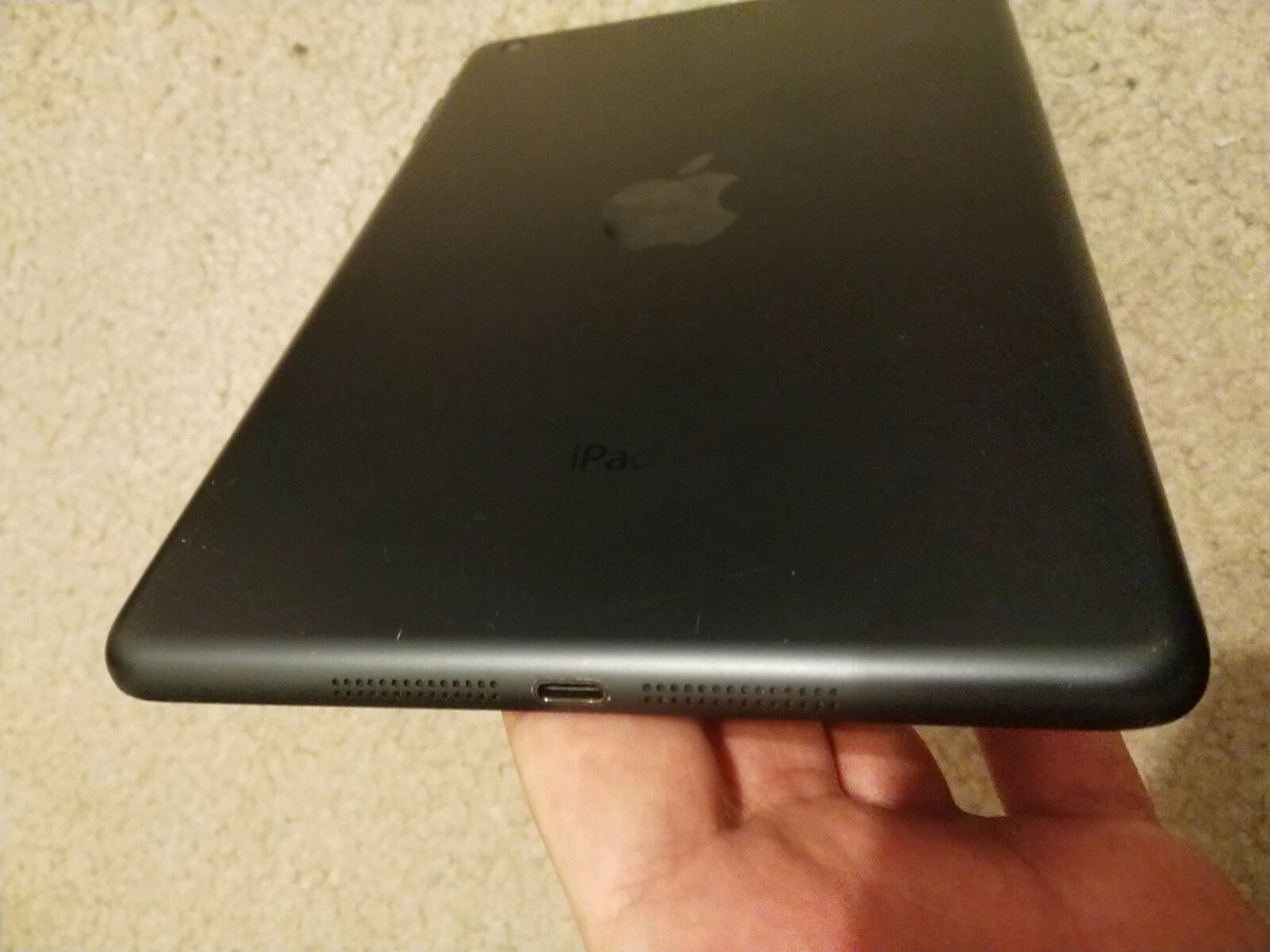 Apple iPad mini MD528LL/A (16GB, Wi-Fi Only, Black & slate) READ