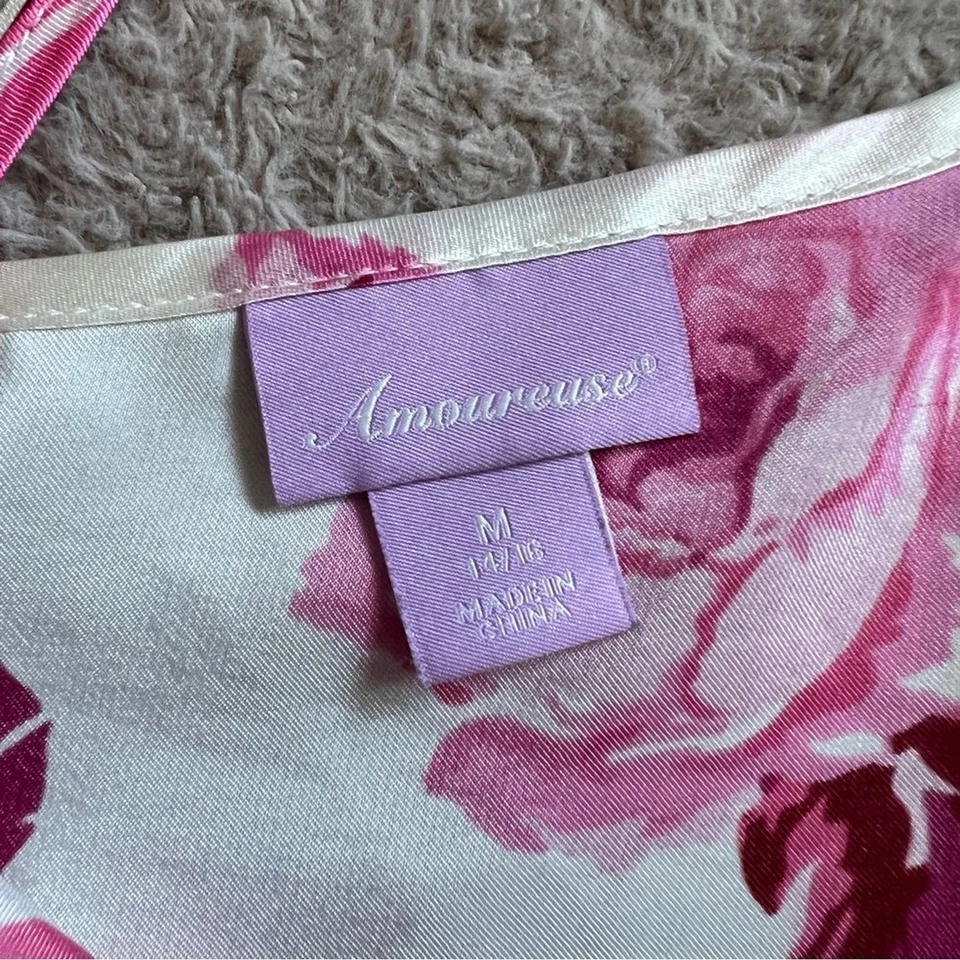 Amoureuse 花卉蕾丝缎面懒人女式 M 码 — 第 2/4 张图片