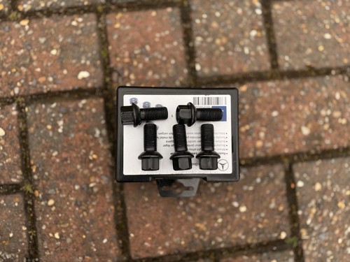 Mercedes-Benz Locking Wheel Nuts Only - Picture 3 of 3