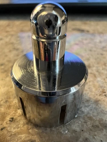 MANUAL TURNTABLE CENTER SPINDLE MAY BE FOR BIC DUAL TECHNICS SEE ALL PICTURES