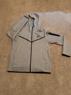 Nike Tech Fleece( size large men s, grey)