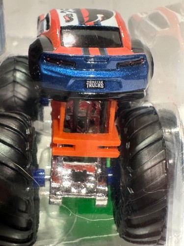 2025 HOT WHEELS MONSTER TRUCKS, 2018 CHEVY CAMARO SS - Picture 3 of 4
