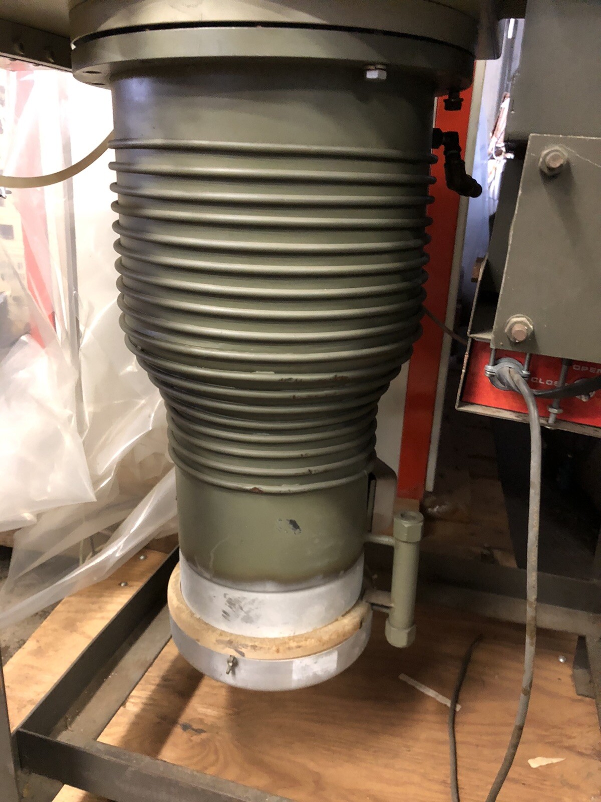 Varian VHS-250 Diffusion Pump / Removed from operational system / 4 mo wrty