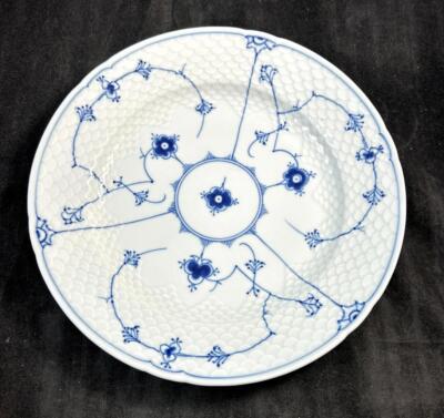 Bing and Grondahl Blue Traditional No Trim Large Dinner Plate
