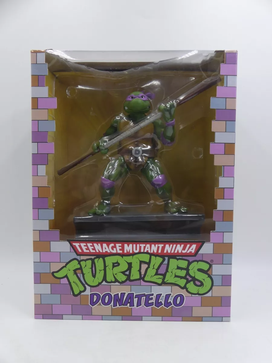 PCS Collectibles Teenage Mutant Ninja Turtles: Donatello 1:8 Scale PVC  Statue, Multicolor