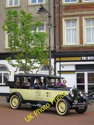 Foto 6x4 Peerless New York Taxi Cab, Devonshire Square Bexhill c2015