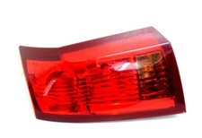 03 04 05 06 07 Cadillac CTS Right Passenger Side Tail Light 25773004