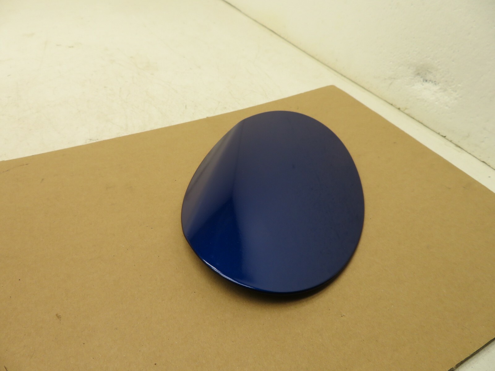 2014-2017 MASERATI GHIBLI SQ4 FUEL FILLER GAS TANK DOOR LID COVER CAP BLUE OEM