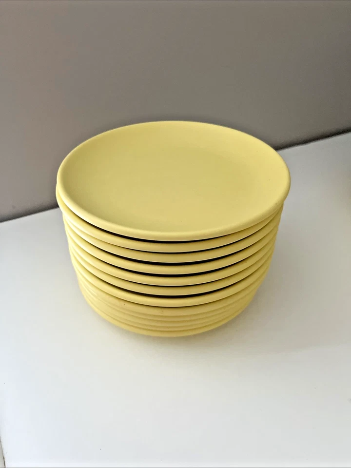 VTG Watertown Lifetime Ware Melamine Yellow Dinnerware Set 39 Pc MCM Plates Cups - Image 4 of 4