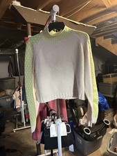 New Wild Fable Cropped Sweater Size Medium Soft Knit Ivory Bright Green