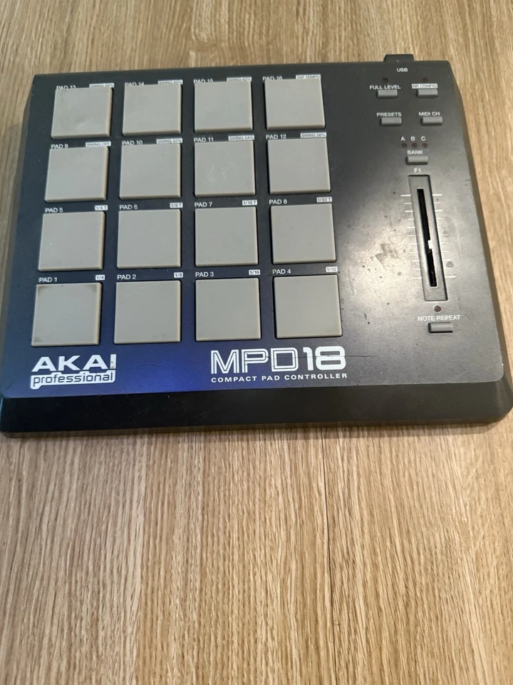 AKAI Professional MPD18 Compact USB MIDI Pad Controller With Cable - Image 3 of 4