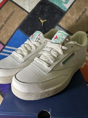 Reebok Tennis Club C - Size: 6.5