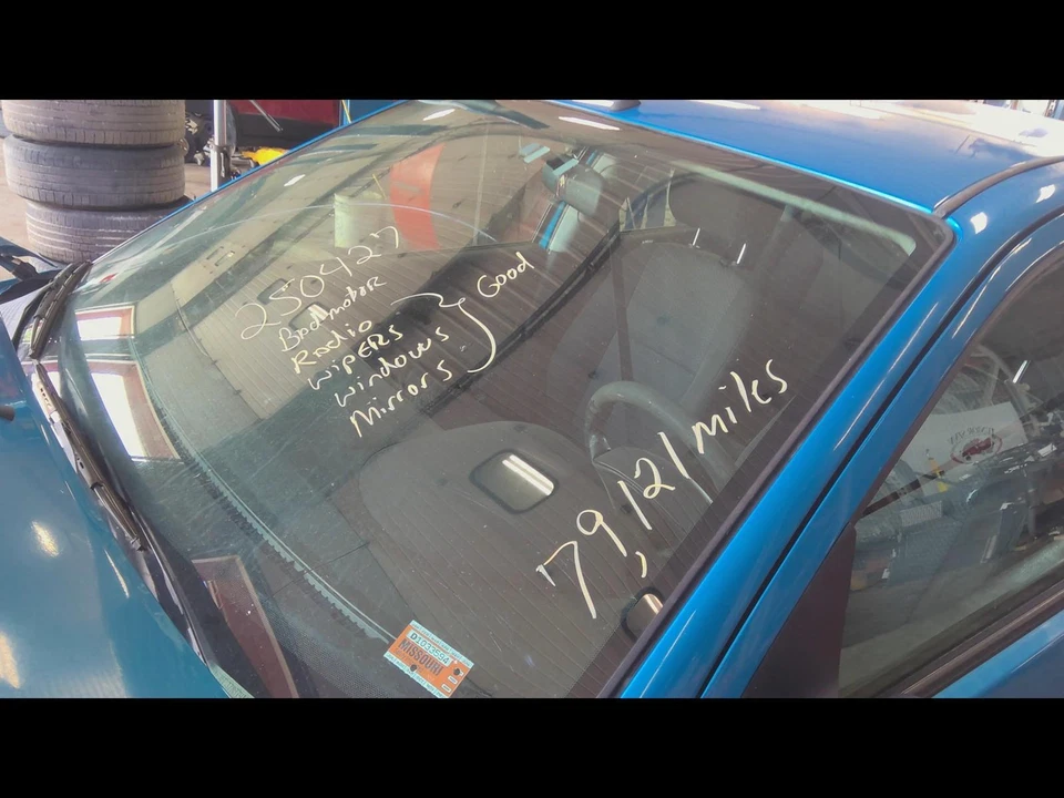 Used Automatic Transmission Shift Lever Assembly fits: 2007 Ford Focus  Grade A - Image 2 of 4