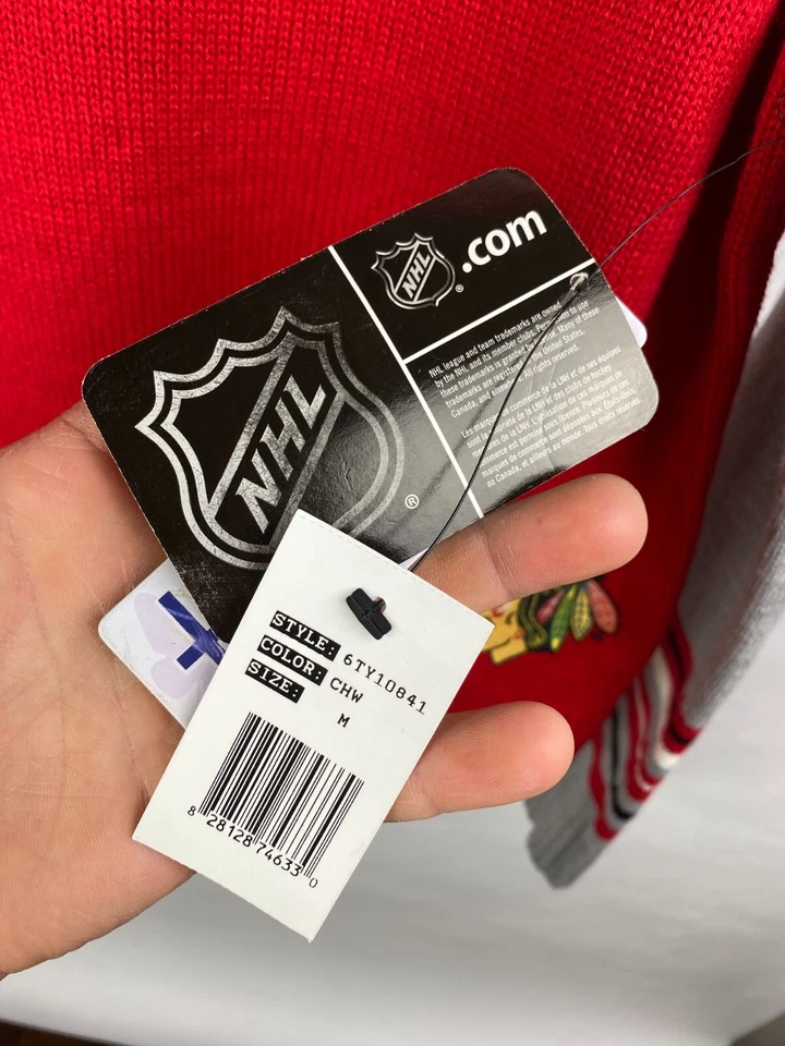 Touch by Alyssa Milano Womens M NHL Black Hawks Logo Crewneck Sweater Red Gray - Image 3 of 4