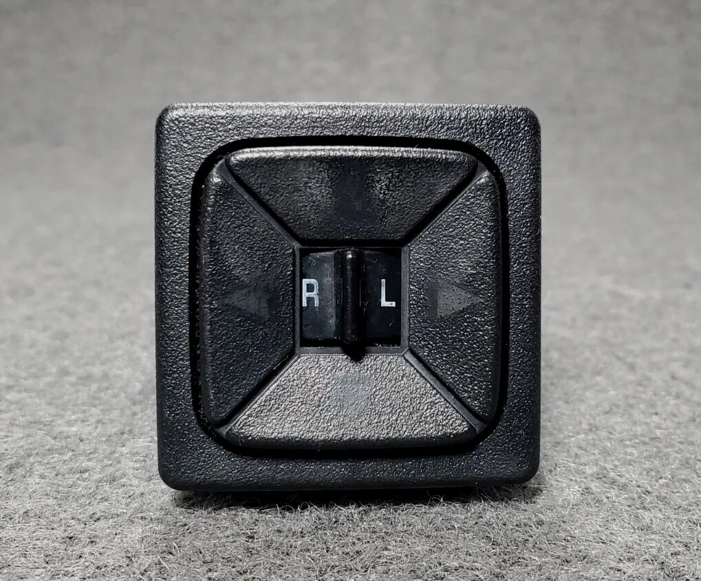 OEM 1993 1994 1995 Jeep Cherokee Power Mirror Switch Control Adjustment