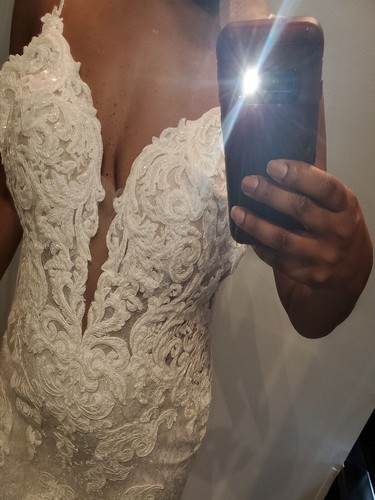 New, never worn, ivory color, Maggie Sottero design wedding dress, size 14. - Picture 5 of 10