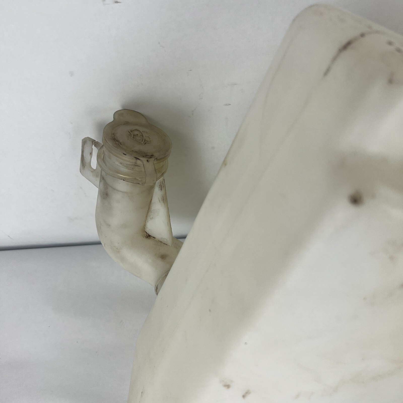 2000 2001 2002 Rolls-Royce Silver Seraph Washer Fluid Tank Reservoir PM33801PA