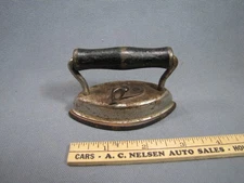 Antique Vintage Old DOVER # 602 Cast Iron Childs Toy Sad Iron
