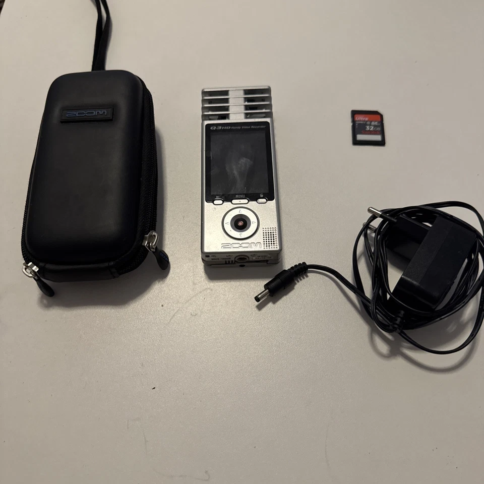Zoom Q3 HD Audio Video Recorder – + 32GB SanDisk Ultra SD-Karte – Top Zustand